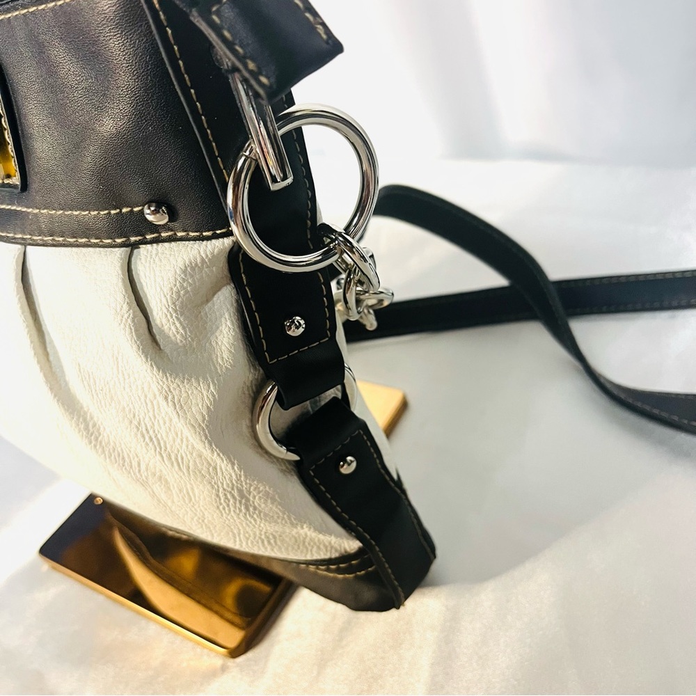 Chaps Black and Cream Crossbody Bag - Picture 6 of 12